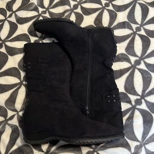Faux Suede Boots - 8M